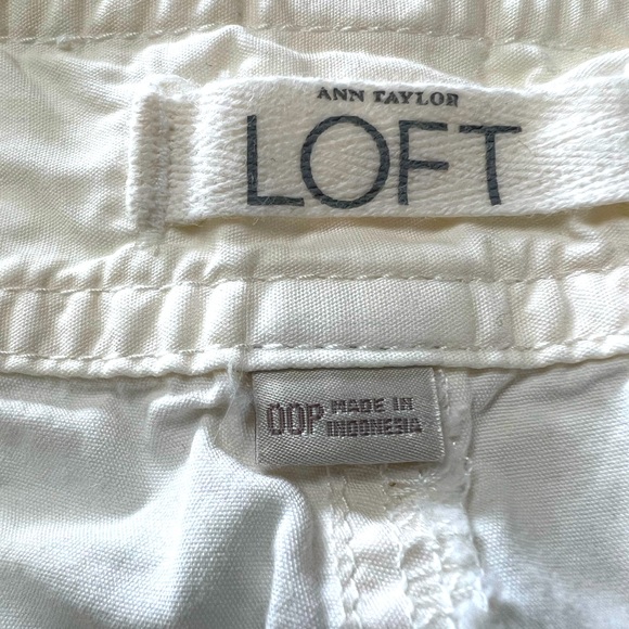 LOFT Off White Capris - Picture 3 of 3